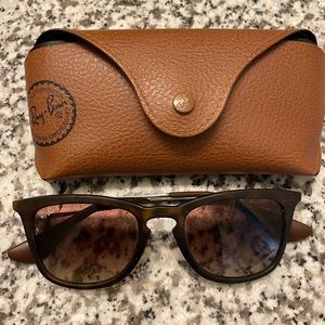 Unisex Rayban brown sunglasses